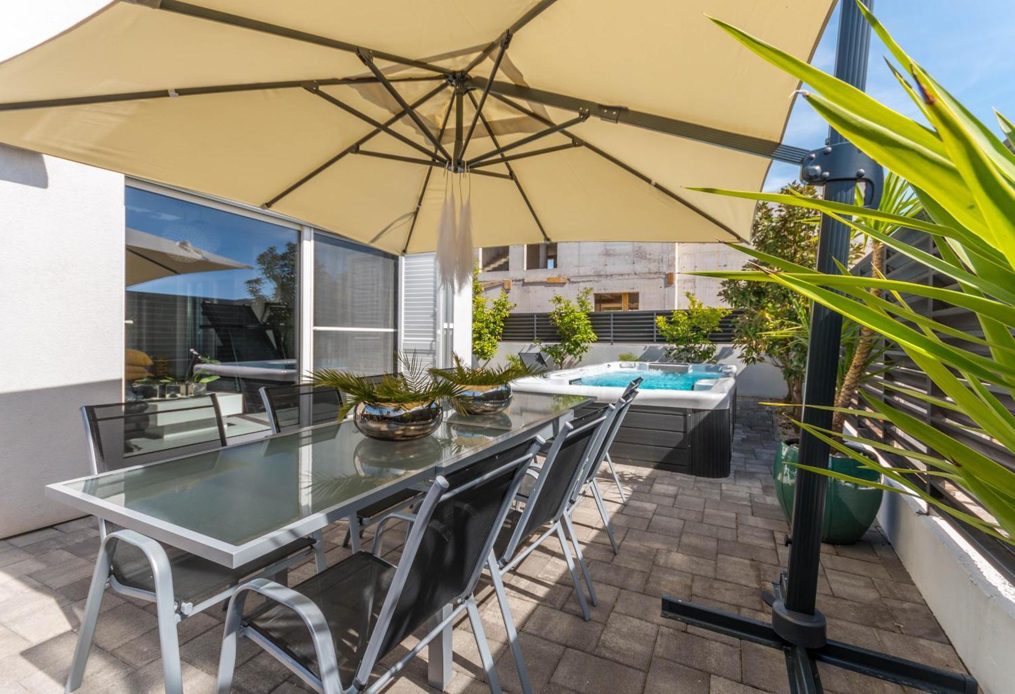 House With Pool Ledenko Apartment Biograd Na Moru Ngoại thất bức ảnh