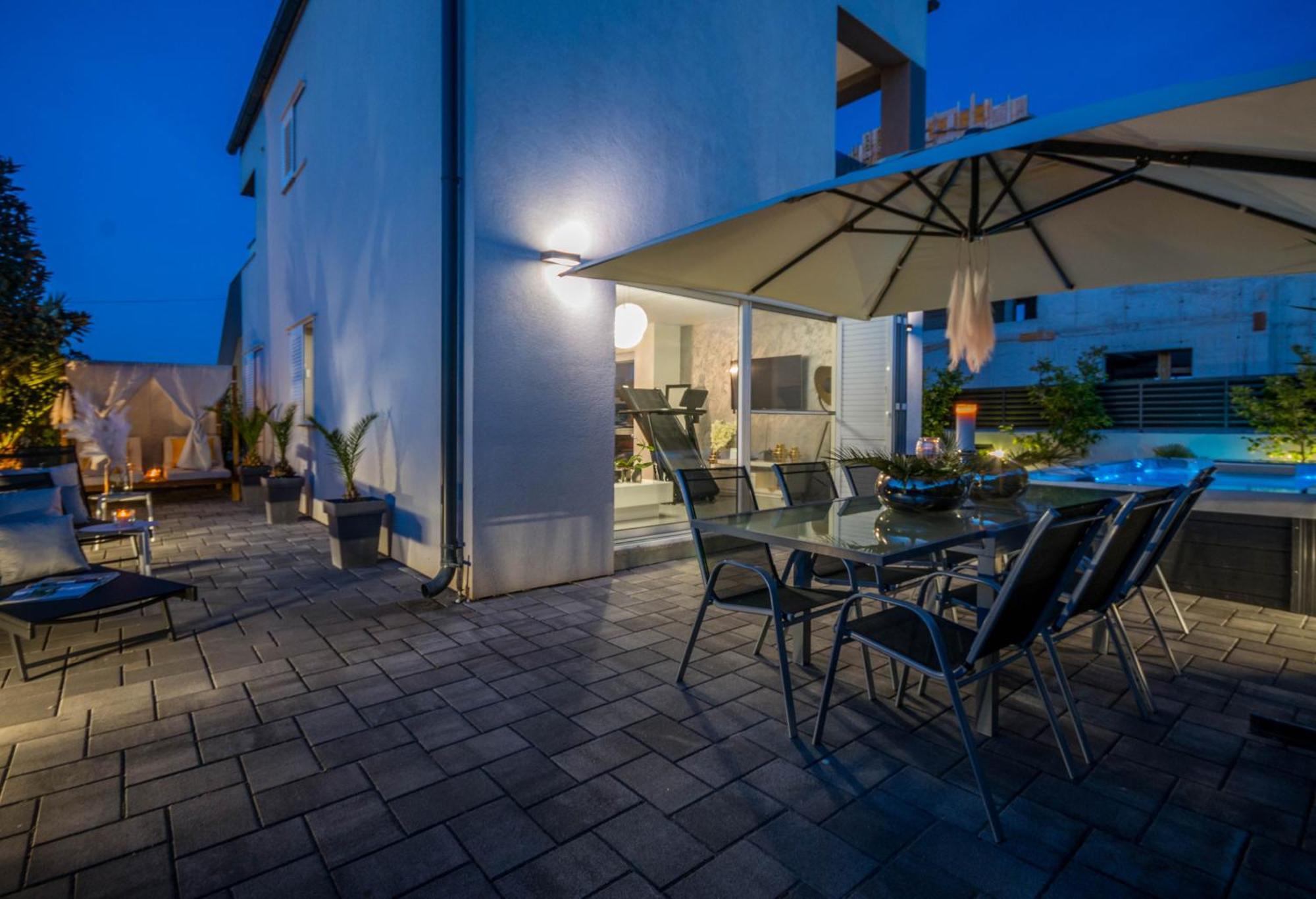 House With Pool Ledenko Apartment Biograd Na Moru Ngoại thất bức ảnh