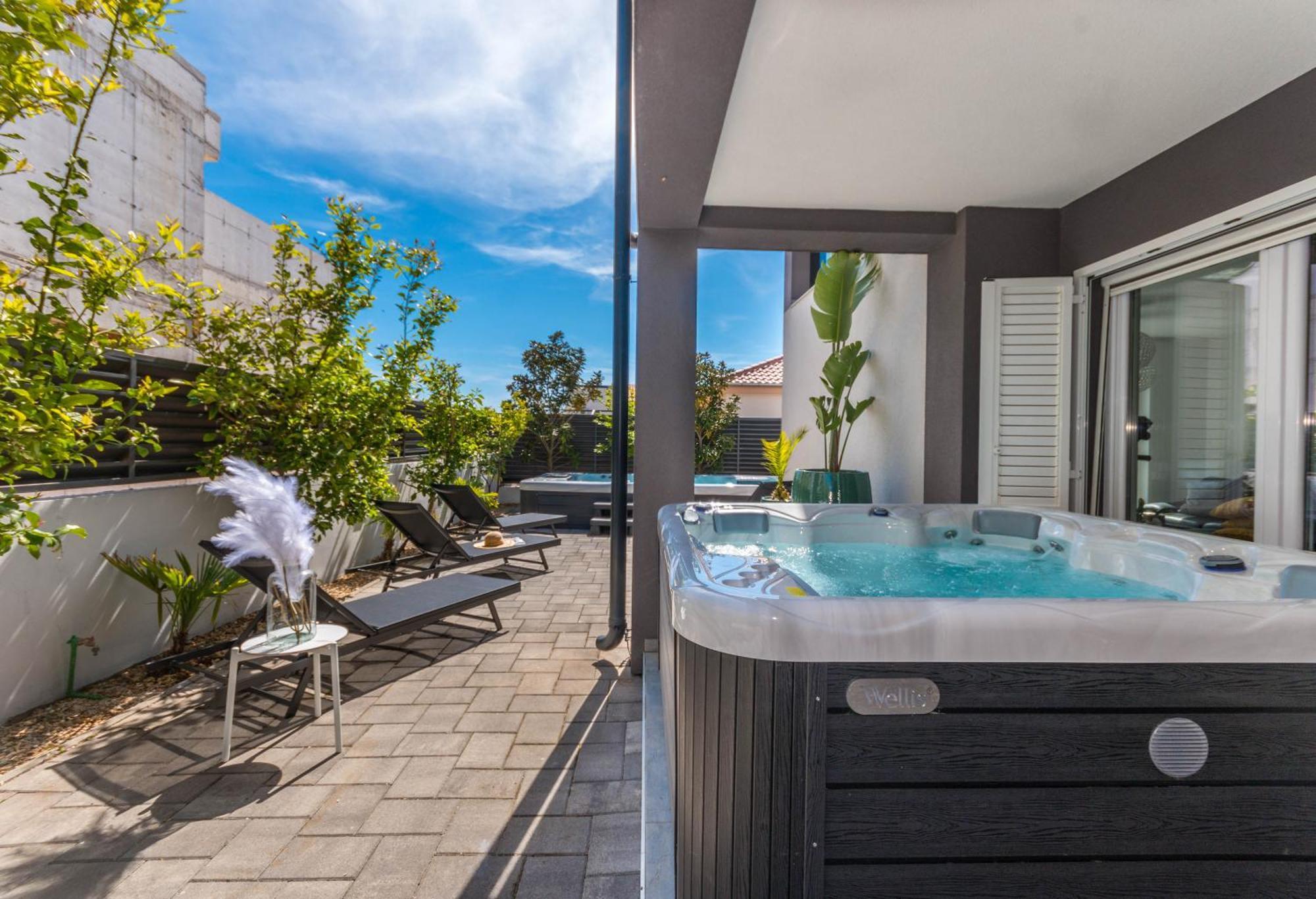 House With Pool Ledenko Apartment Biograd Na Moru Ngoại thất bức ảnh