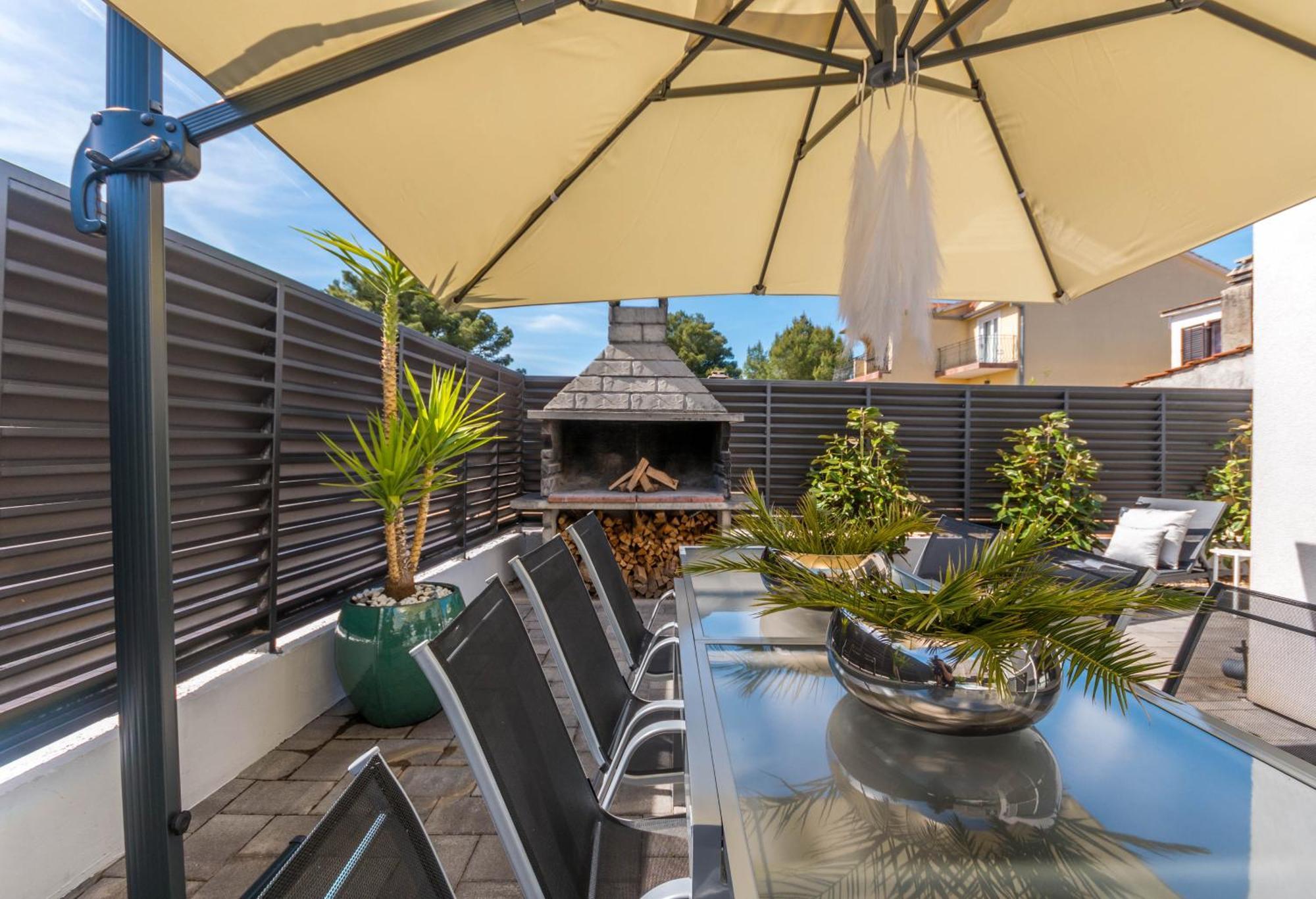 House With Pool Ledenko Apartment Biograd Na Moru Ngoại thất bức ảnh
